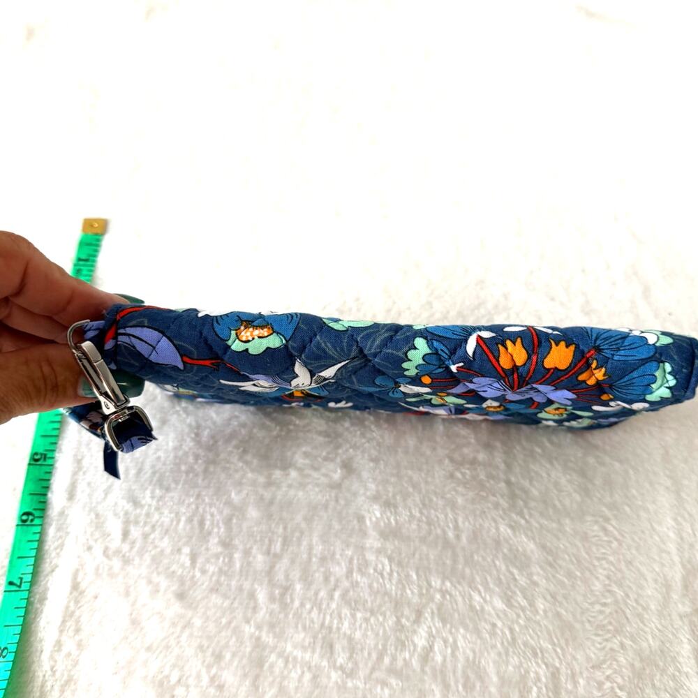 Vera Bradley Floral Bursts RFID Accordion Wristlet Wallet Blue Retired - Picture 5 of 5